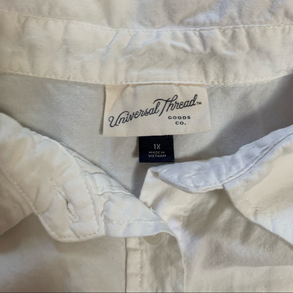 Oversized white button down - Picture 3 of 4